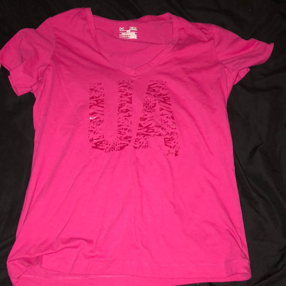 Pink UA T-shirt
